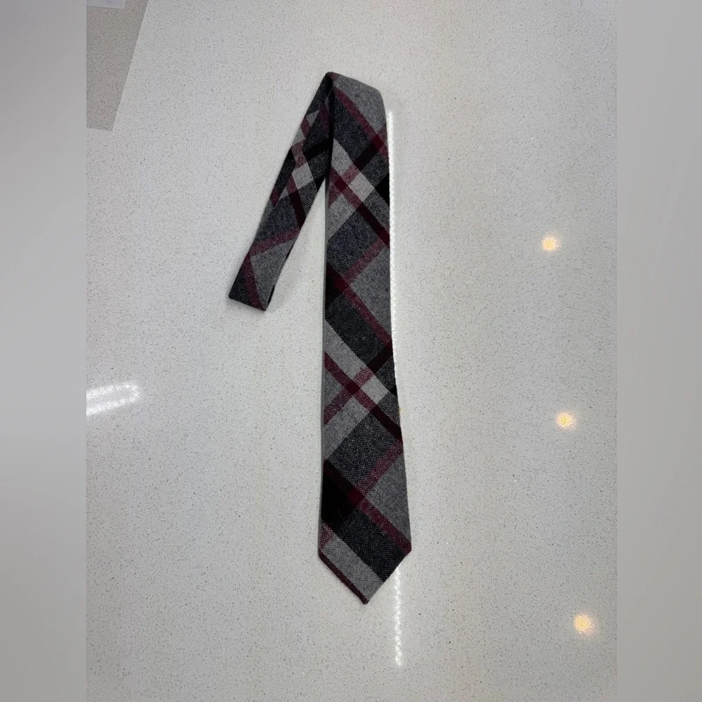 G. Galvani Vintage Red and Gray Plaid Tartan Wool Tie NWT